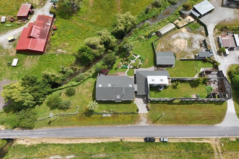 Photo of property in 327 Wanganui Flat Road, Harihari, 7884