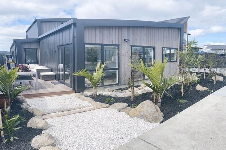 Photo of property in 32 Tai Crescent, Hobsonville, Auckland, 0616