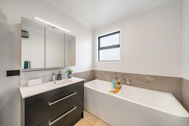 Photo of property in 36c Shakespeare Avenue, Trentham, Upper Hutt, 5018