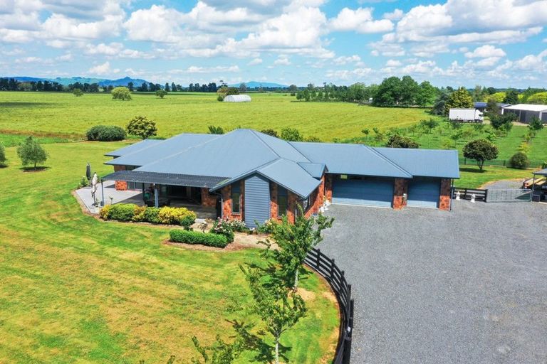 Photo of property in 115 Kiroa Road, Gordonton, Hamilton, 3281