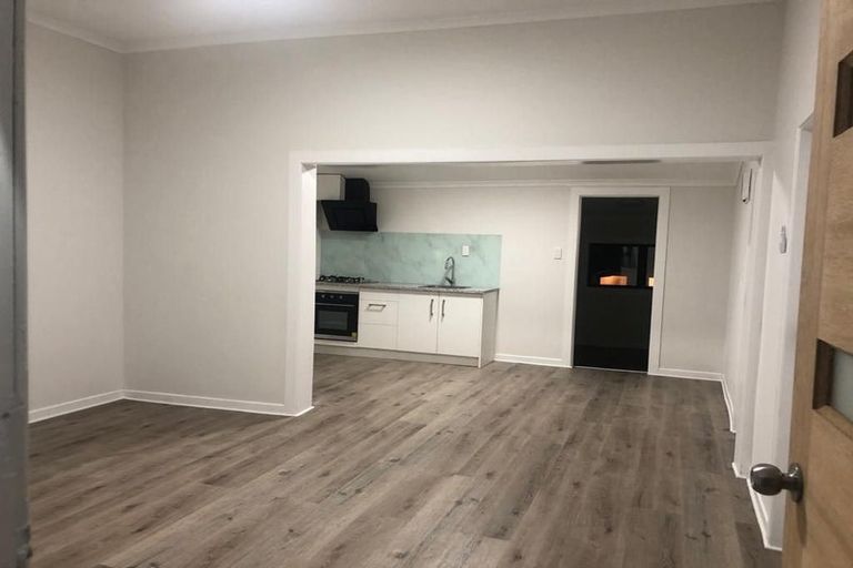 Photo of property in 39b Sunhill Road, Sunnyvale, Auckland, 0612