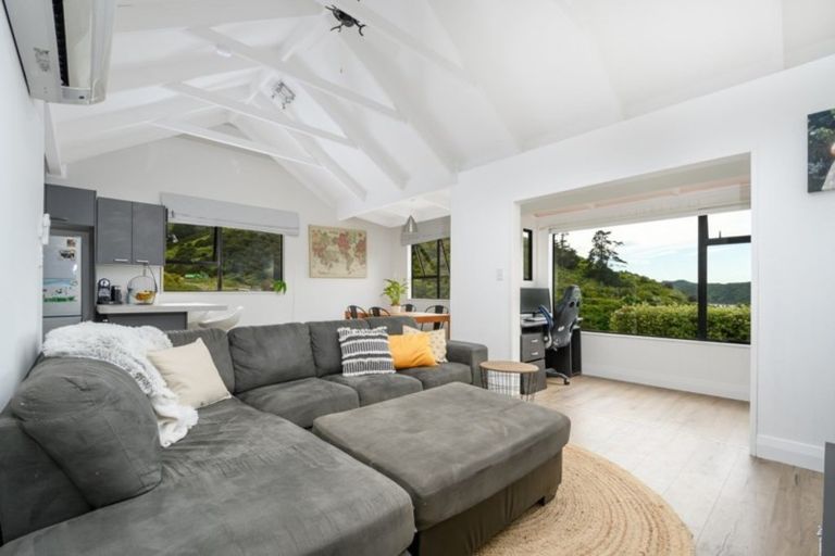 Photo of property in 18 Webster Place, Picton, 7220