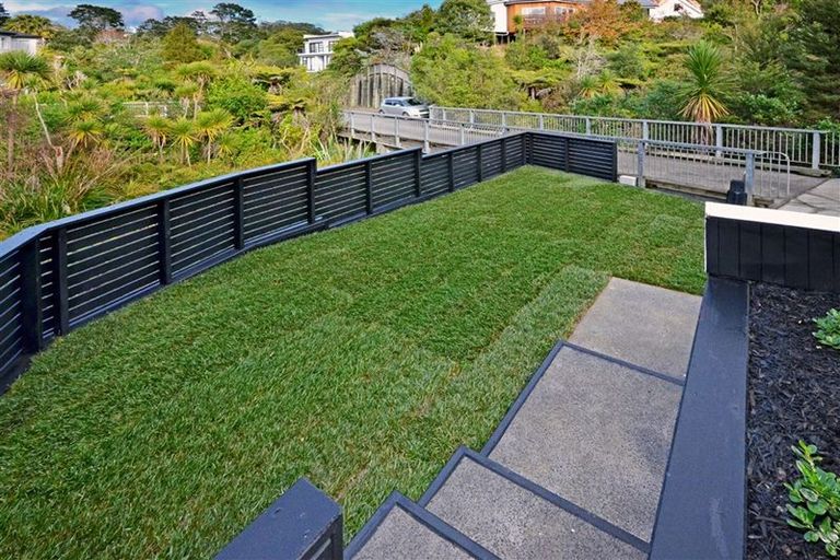 Photo of property in 19 Kahikatea Close, Campbells Bay, Auckland, 0630