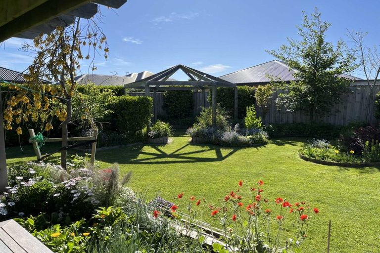 Photo of property in 101 Shillingford Boulevard, Rolleston, 7615