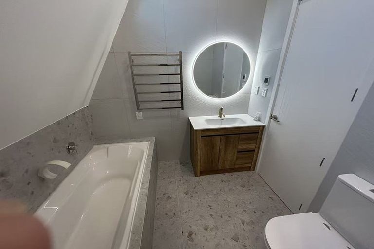 Photo of property in 344a East Coast Road, Sunnynook, Auckland, 0632