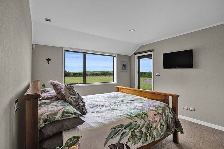 Photo of property in 17 Lower Duthie Road, Kapuni, Hawera, 4675