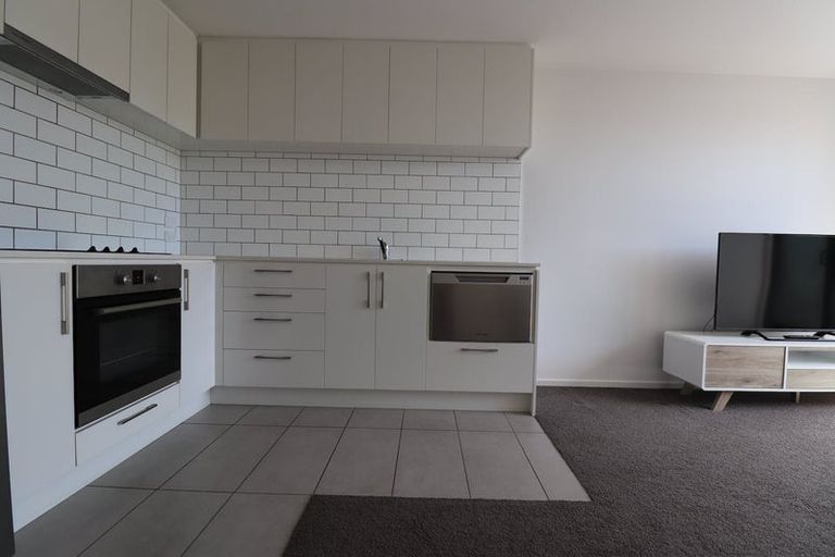 Photo of property in 1036b Colombo Street, St Albans, Christchurch, 8014