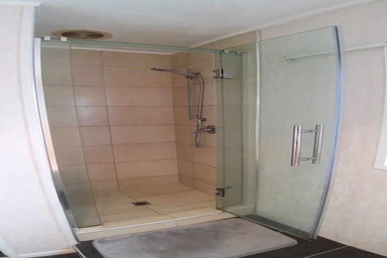 Photo of property in 40 Priestley Drive, Bucklands Beach, Auckland, 2014