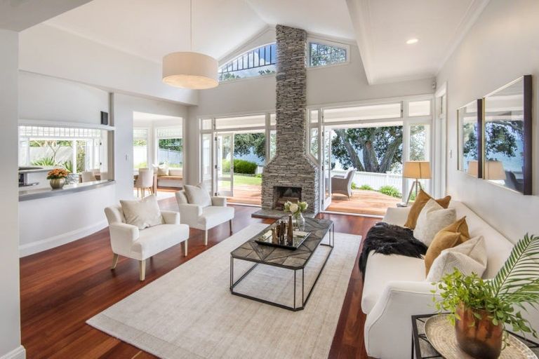 Photo of property in 52 Cheltenham Road, Devonport, Auckland, 0624