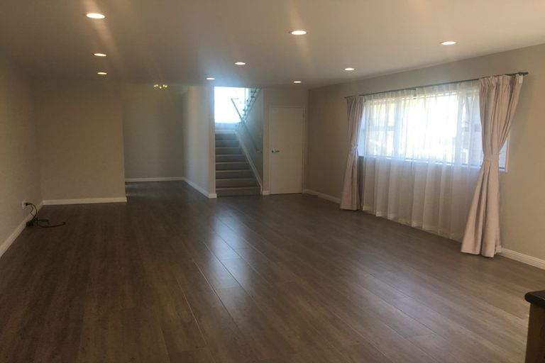 Photo of property in 61a Moore Street, Howick, Auckland, 2014