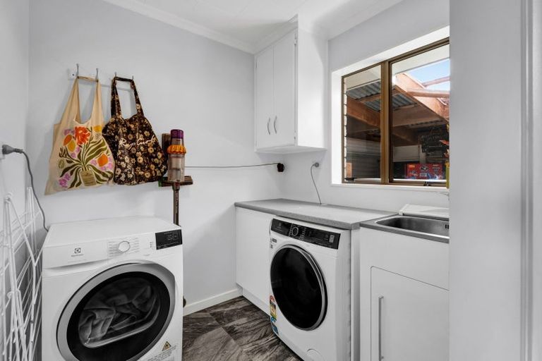 Photo of property in 8 Glamis Avenue, Bell Block, New Plymouth, 4312