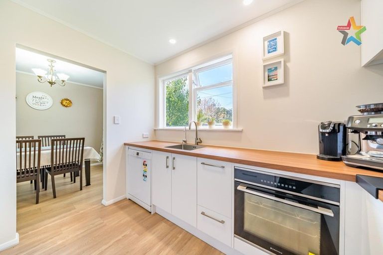 Photo of property in 83 Godley Street, Waiwhetu, Lower Hutt, 5010