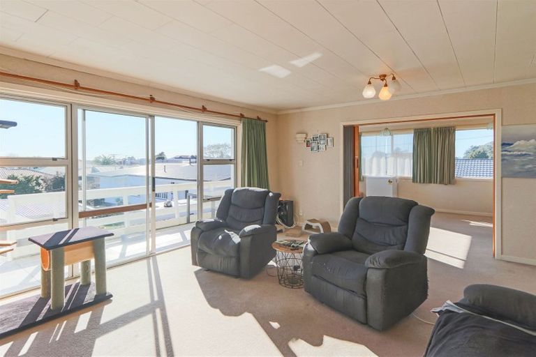 Photo of property in 6 Brookes Street, Inglewood, 4330