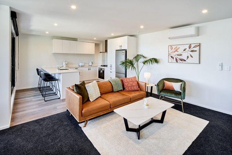 Photo of property in 58 Rangiora Avenue, Kaiwharawhara, Wellington, 6035