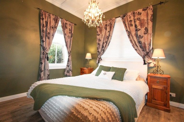 Photo of property in 33 Tararua Street, Pahiatua, 4910