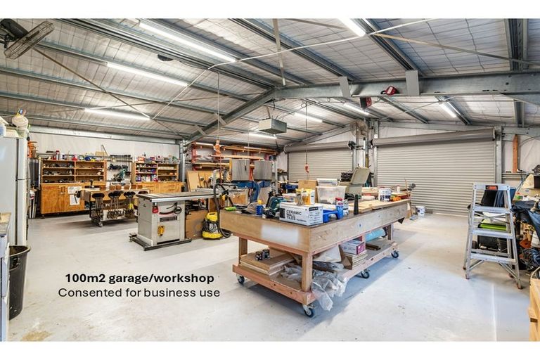 Photo of property in 316 Upper Waiwera Road, Puhoi, Silverdale, 0994