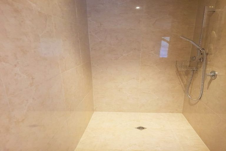 Photo of property in 14 Bonnard Place, West Harbour, Auckland, 0618