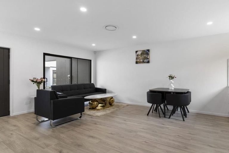 Photo of property in 8/16 Clark Road, Pahurehure, Papakura, 2113