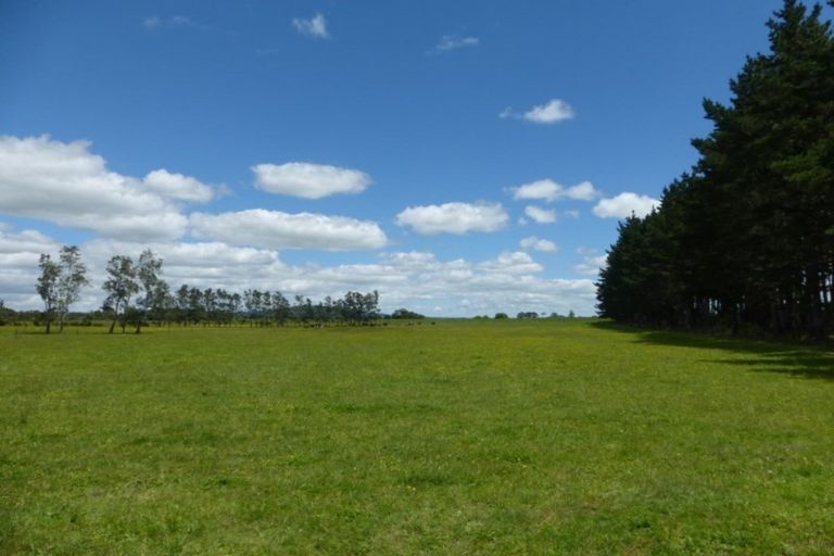 Photo of property in 112 Mountain View Road, Hikurangi, 0114