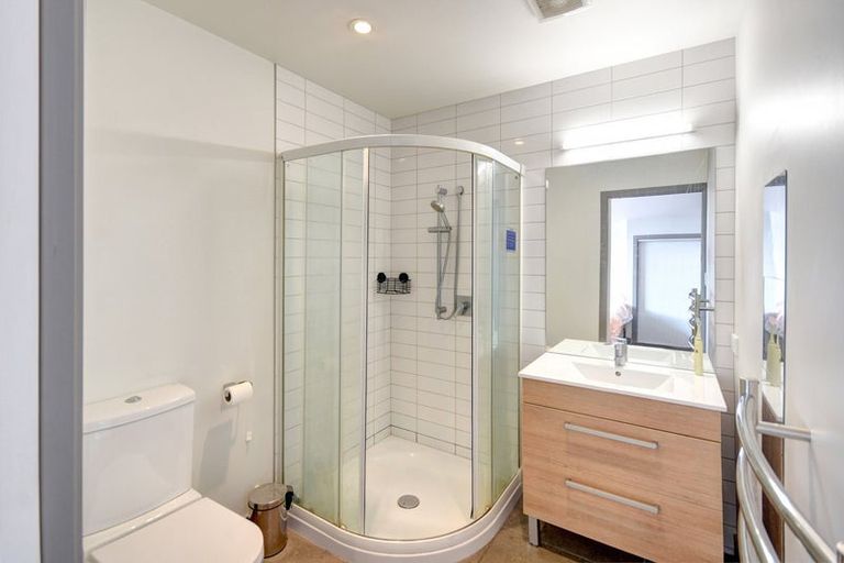 Photo of property in 203 Leith Street, North Dunedin, Dunedin, 9016