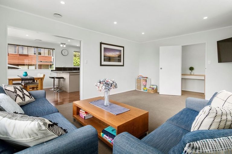 Photo of property in 58a Oriel Avenue, Tawa, Wellington, 5028