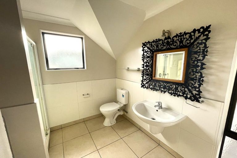 Photo of property in 5 Heather Place, Picton, 7220