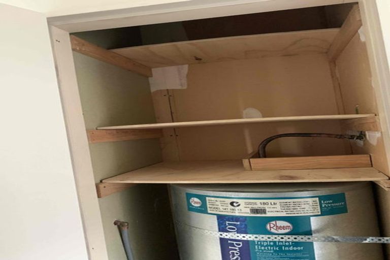 Photo of property in 25 Nassau Avenue, Grenada North, Wellington, 5028