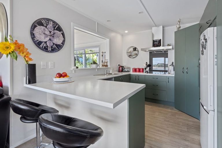 Photo of property in 2 High Street, Pahi, Paparoa, 0571