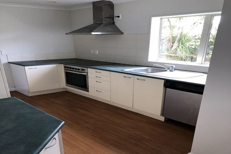 Photo of property in 1 Snave Place, East Tamaki, Auckland, 2013