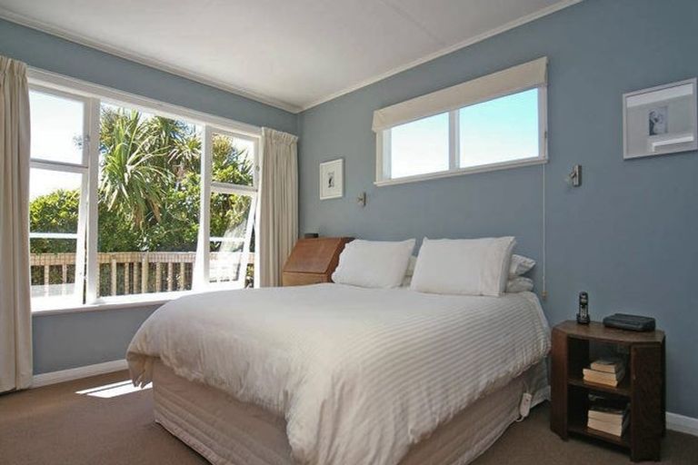 Photo of property in 30 Spencer Street, Crofton Downs, Wellington, 6035