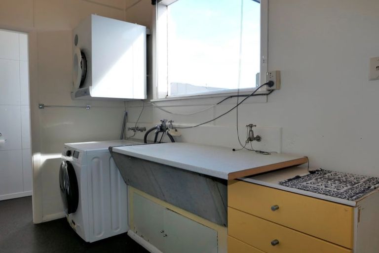 Photo of property in 65 Amohia Street, Paraparaumu, 5032