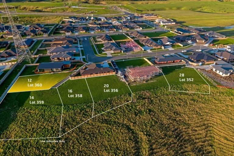 Photo of property in 14 Cyprus Place, Fitzherbert, Palmerston North, 4410