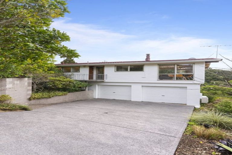 Photo of property in 12 Mcdowell Crescent, Hillcrest, Auckland, 0627