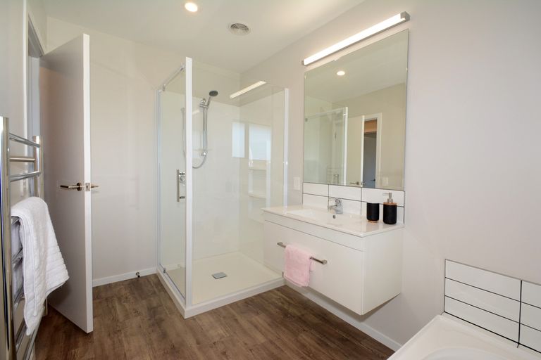 Photo of property in 43 Awa Toru Drive, Fairfield, Dunedin, 9018