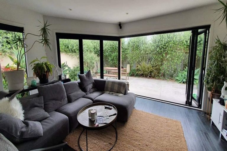 Photo of property in 6 Gilligan Close, College Estate, Whanganui, 4500