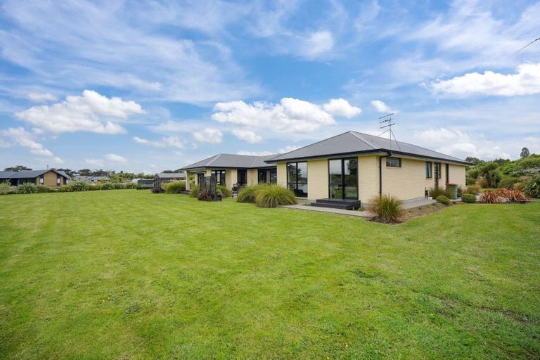 Photo of property in 14 Kakariki Way, Otatara, Invercargill, 9879