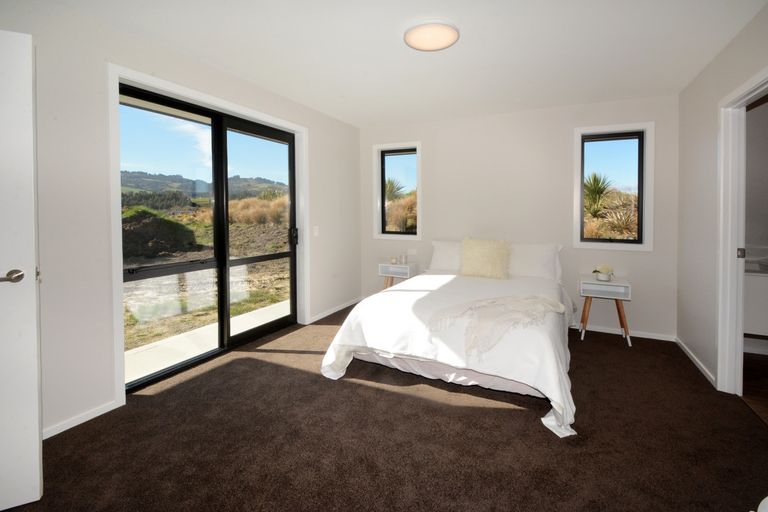 Photo of property in 43 Awa Toru Drive, Fairfield, Dunedin, 9018