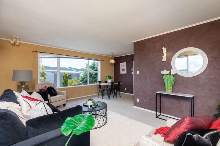 Photo of property in 29 Oakleigh Street, Maungaraki, Lower Hutt, 5010