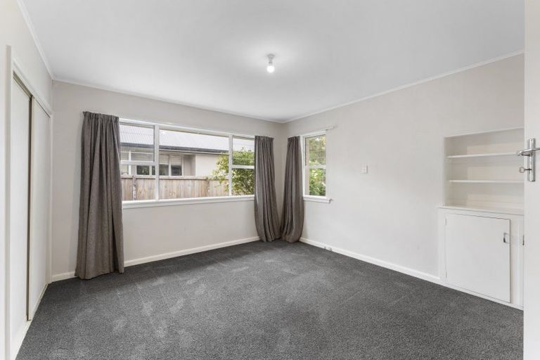 Photo of property in 39 Acacia Avenue, Upper Riccarton, Christchurch, 8041
