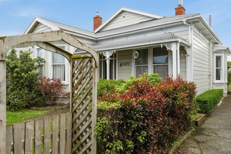 Photo of property in 17 Waldegrave Street, Palmerston North, 4410