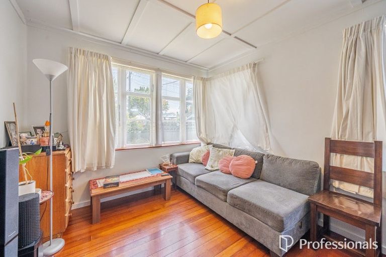 Photo of property in 62 Waddington Drive, Naenae, Lower Hutt, 5011