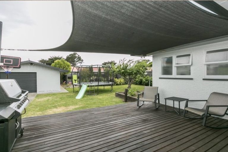 Photo of property in 11 Balliol Avenue, Pirimai, Napier, 4112