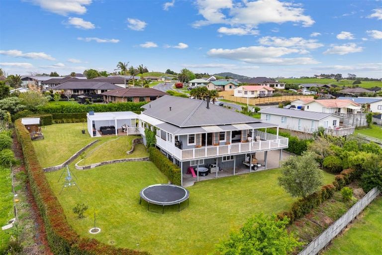 Photo of property in 13 Ash Grove, Maungaturoto, 0520