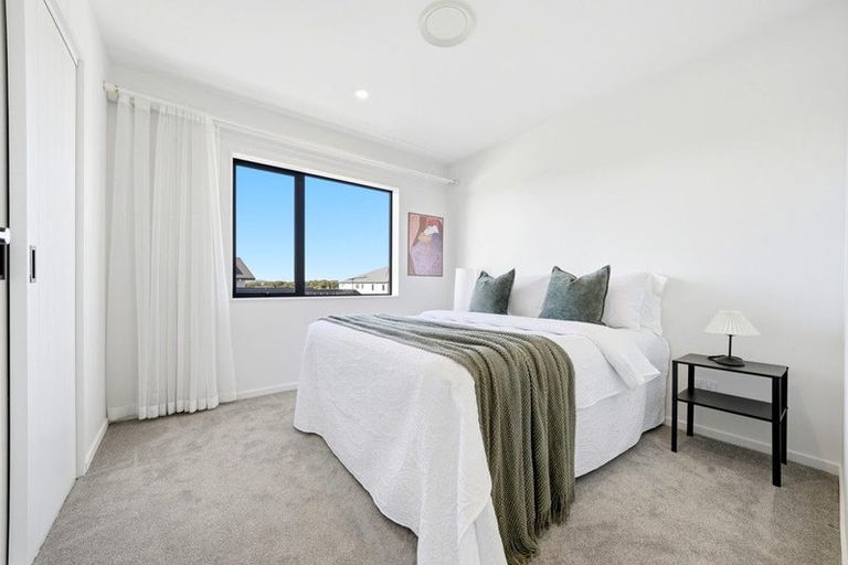 Photo of property in 63 Makete Crescent, Hobsonville, Auckland, 0618