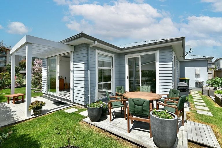 Photo of property in 5 Leggett Lane, Red Beach, 0932