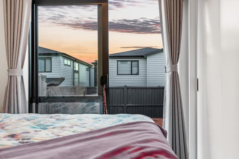 Photo of property in 17 Gecko Road, Hobsonville, Auckland, 0616