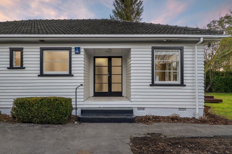 Photo of property in 27 Aorangi Road, Bryndwr, Christchurch, 8053
