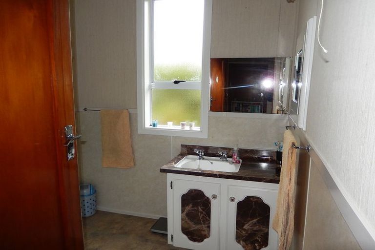 Photo of property in 2 Lea Street, Oamaru North, Oamaru, 9400