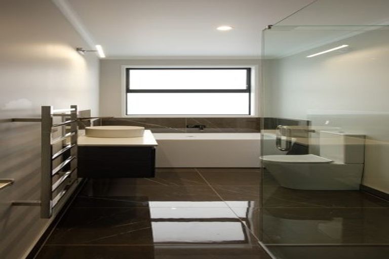 Photo of property in 7 Paapaka Way, Waiuku, 2123