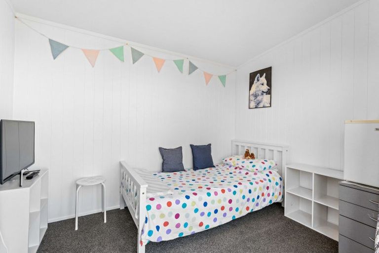 Photo of property in 76 Kenrigg Road, Kinloch, Taupo, 3377